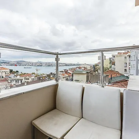 2 Bedroom Comfortable With View Near Istiklal Street In Beyoglu *