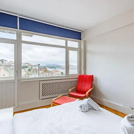 2 Bedroom Comfortable With View Near Istiklal Street In Beyoglu Apartment Istanbul