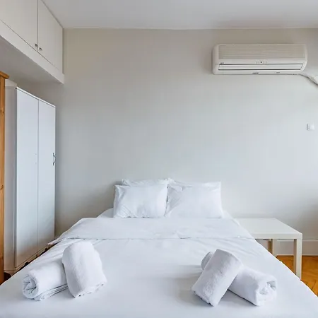 2 Bedroom Comfortable With View Near Istiklal Street In Beyoglu Apartment